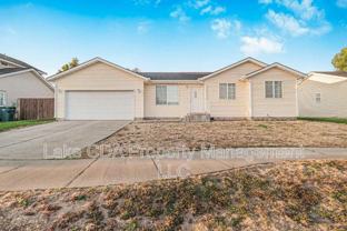 321 E Acorn Ave - Photo 1 of 1