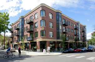 featured image of 921 Northwest 21st Avenue