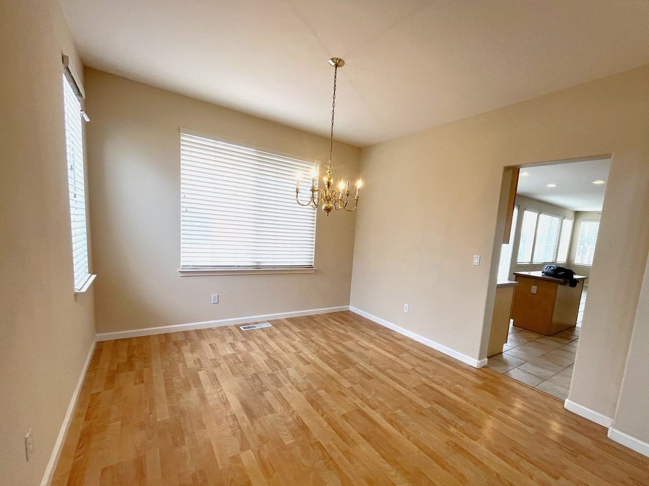 2960 Deer Run Dr - Photo 4 of 21