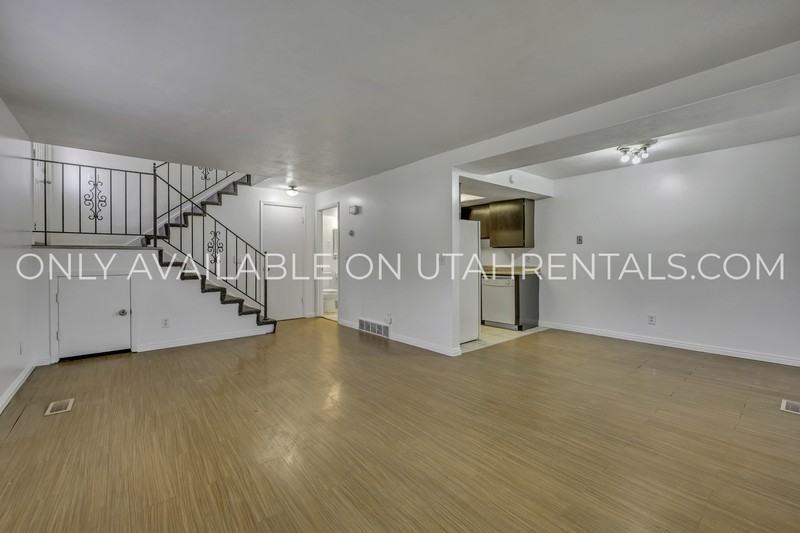 234 W Foxbridge Dr - Photo 4 of 16