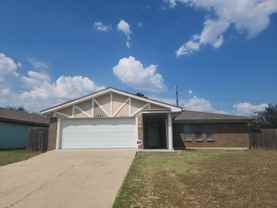 3241 Yorktown Dr - Photo 1 of 1