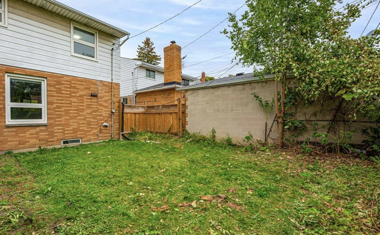 1124 Harrison Ave - Photo 3 of 50