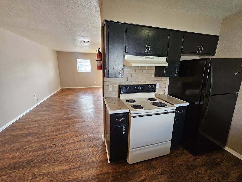 5801 Nw 33Rd St - Photo 3 of 9