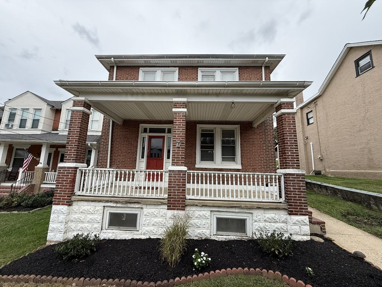 134 W 8th Ave - Photo 2 of 22