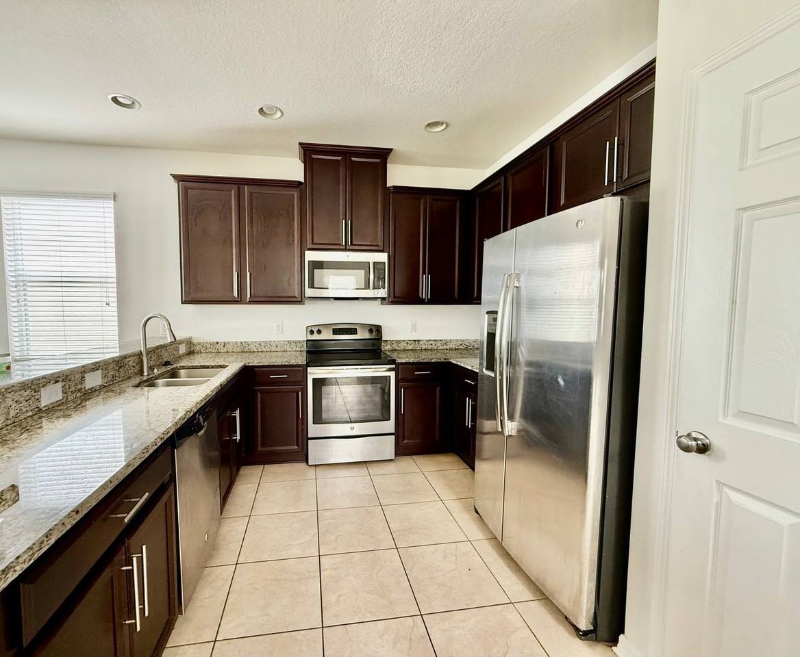 7127 Nightshade Dr - Photo 7 of 35