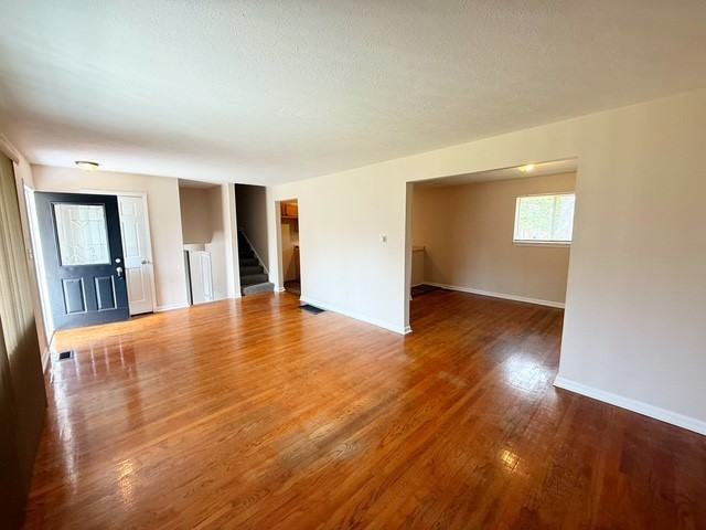 5640 East 18th Street - Photo 4 of 17