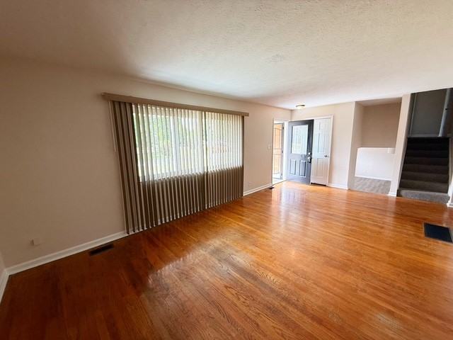 5640 East 18th Street - Photo 5 of 17