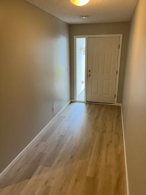 28 Arbor Ln - Photo 2 of 12