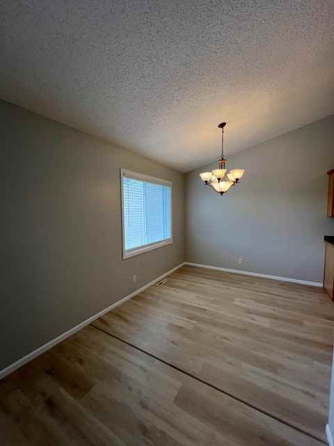 28 Arbor Ln - Photo 4 of 12