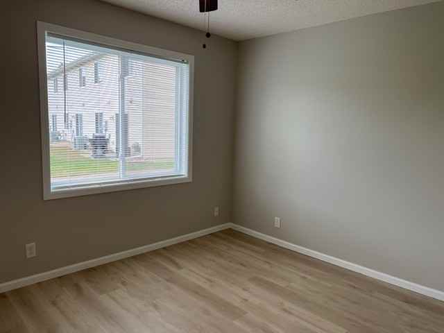 28 Arbor Ln - Photo 5 of 12