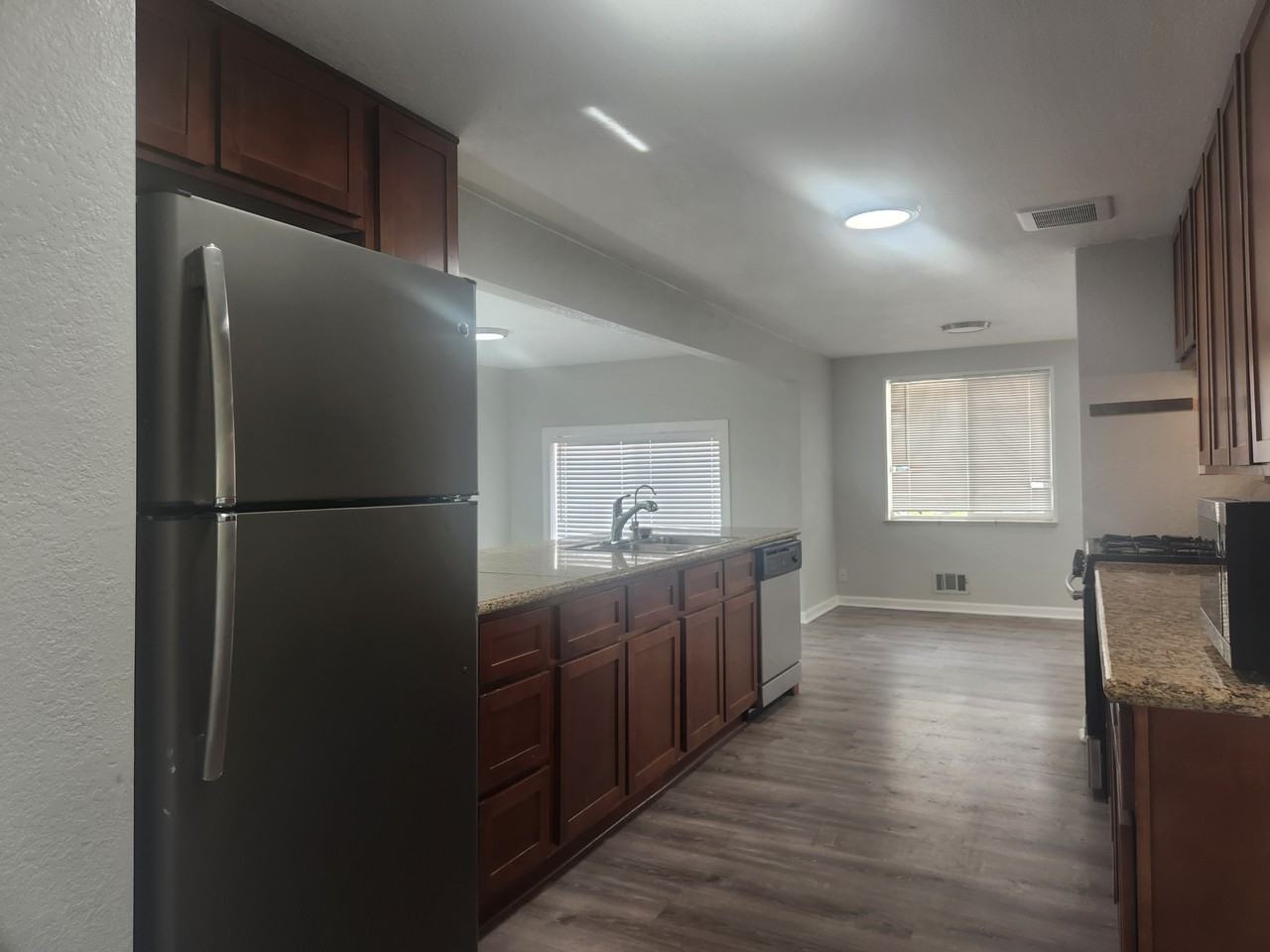 5110 Jellison Ct - Photo 2 of 14