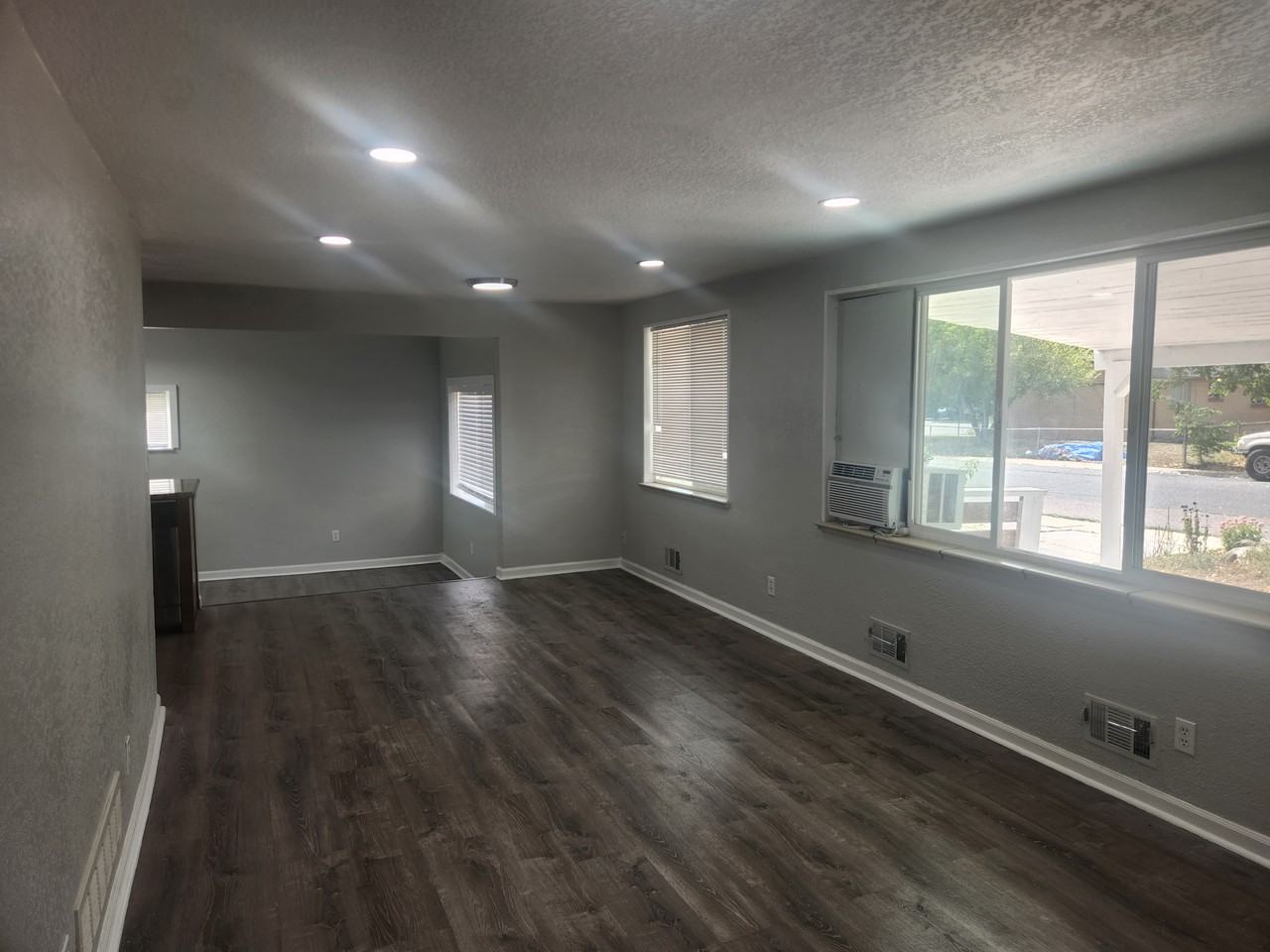 5110 Jellison Ct - Photo 3 of 14