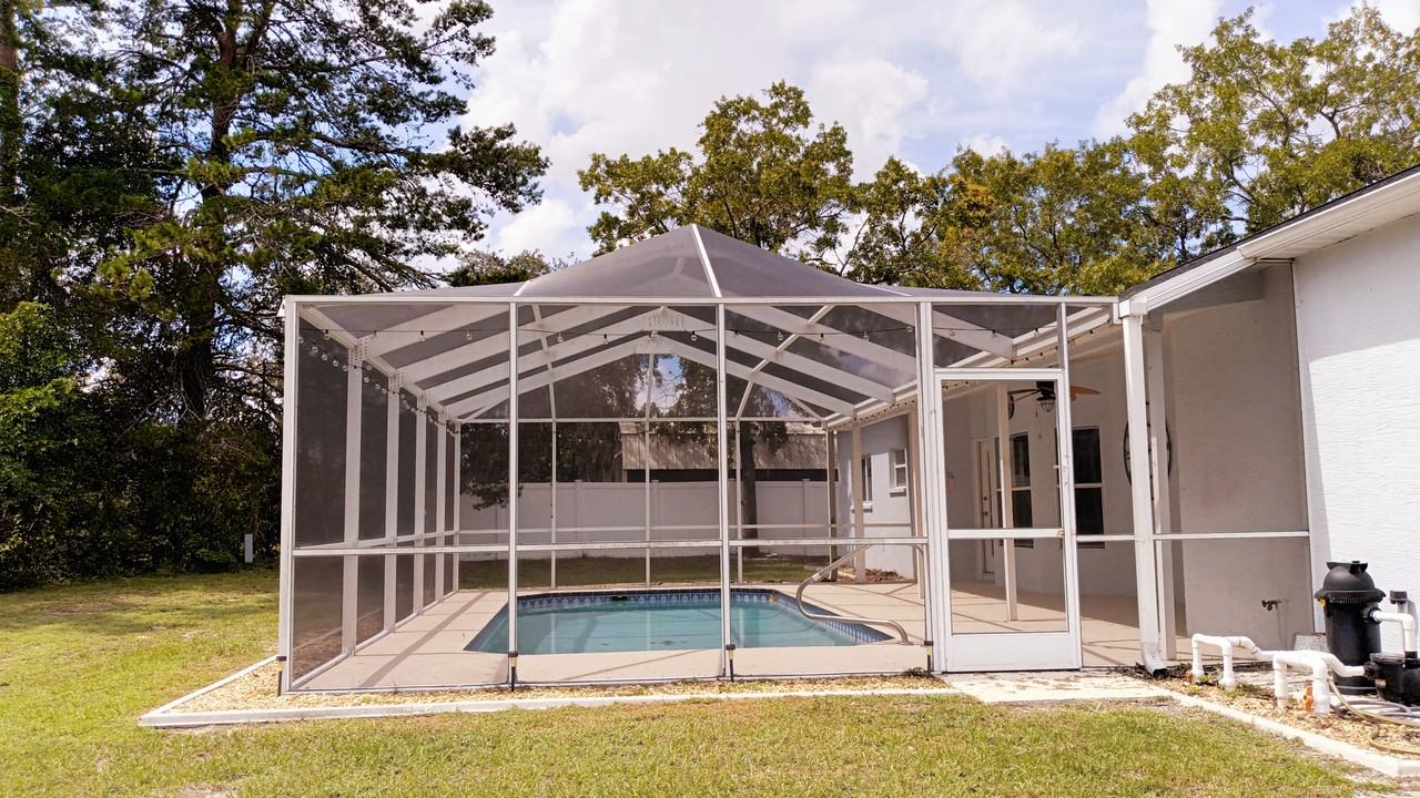 14042 Allston Ave - Photo 4 of 20