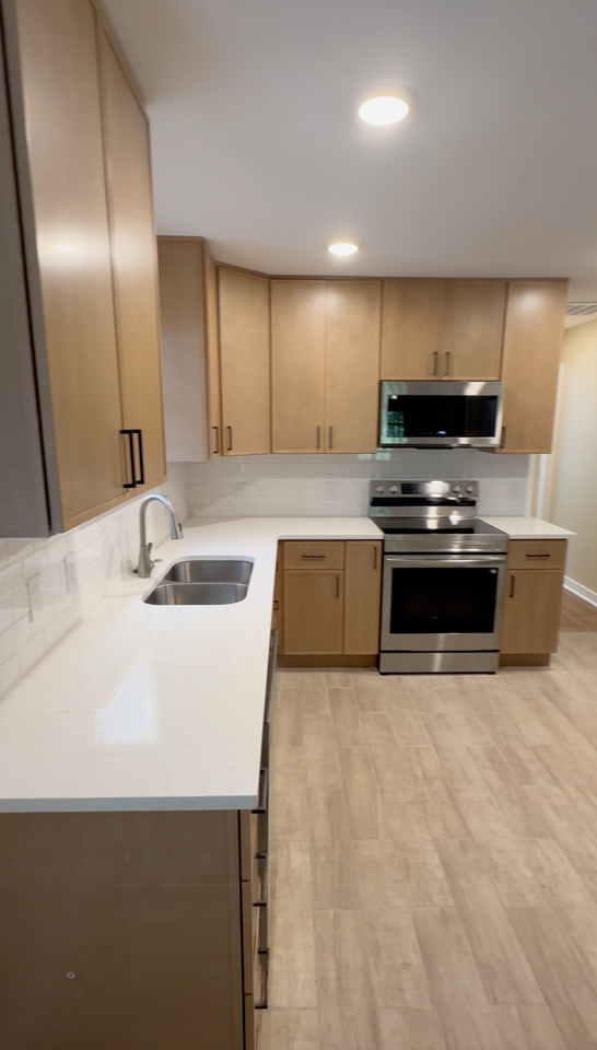 713 Harris Ave - Photo 3 of 13