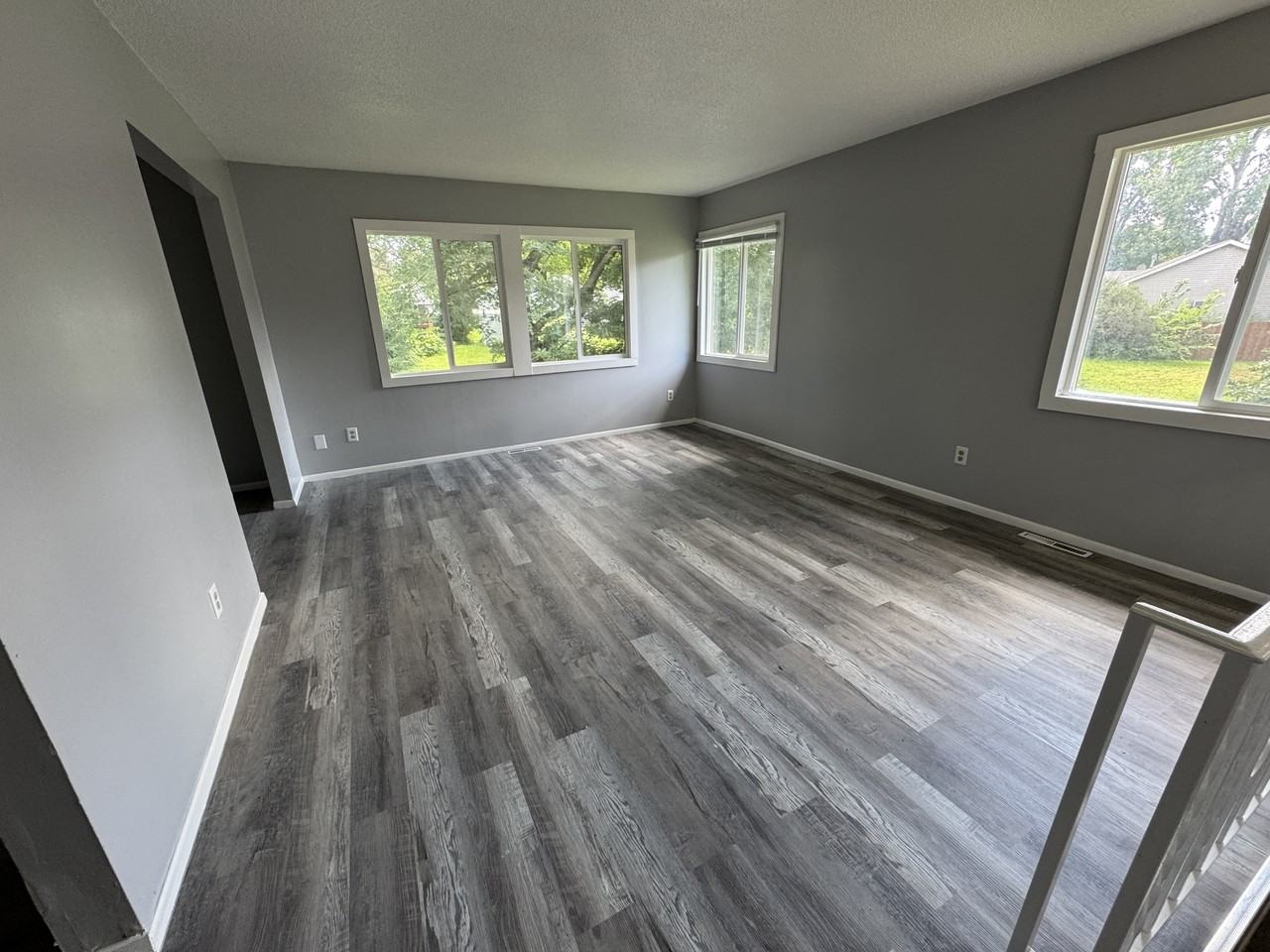 7916 Kyle Ave N - Photo 3 of 12