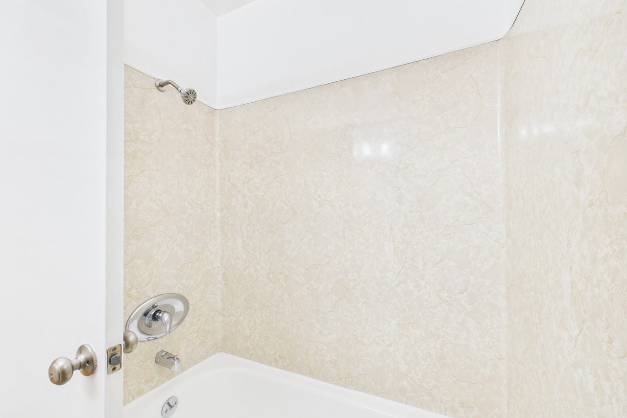 Buffalo Sherman Oaks Apartments - Photo 7 of 23