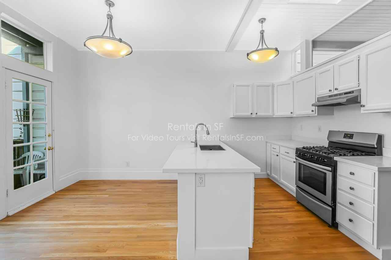 721 Shrader St #8 - Photo 3 of 25