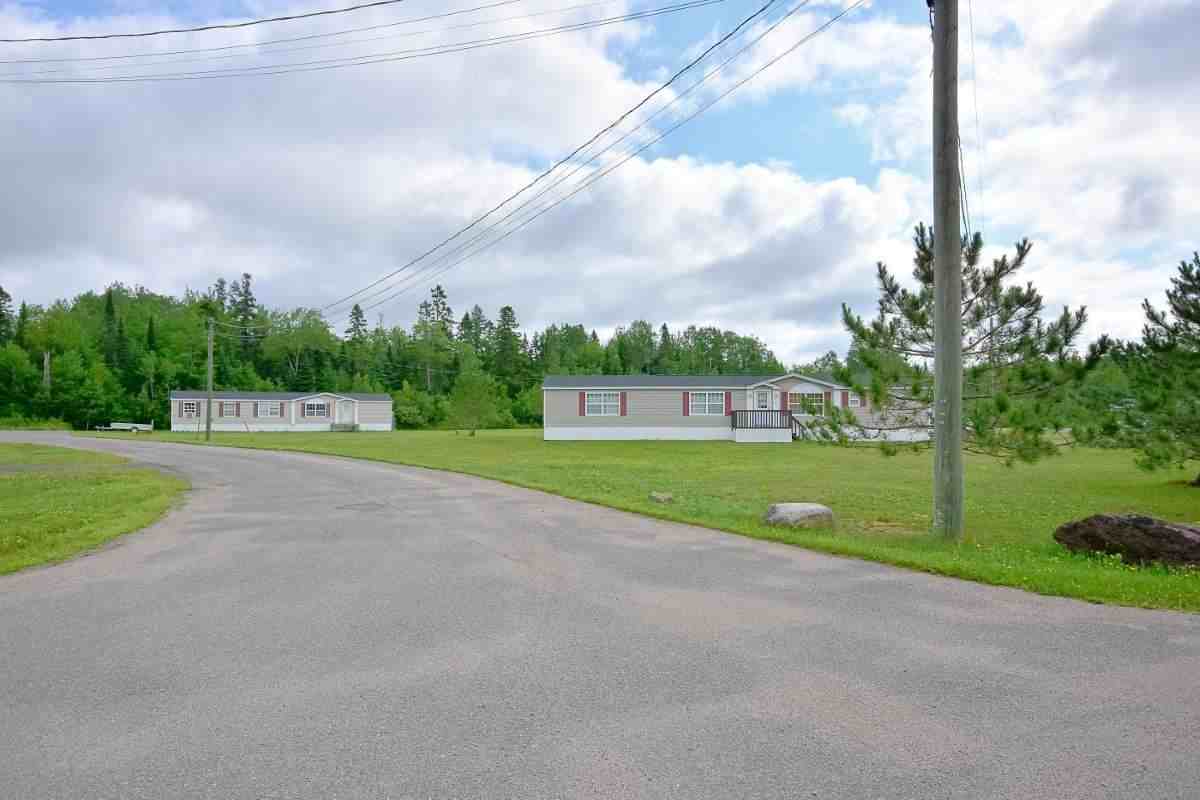 Crown & Currie Estates - Photo 3 of 6