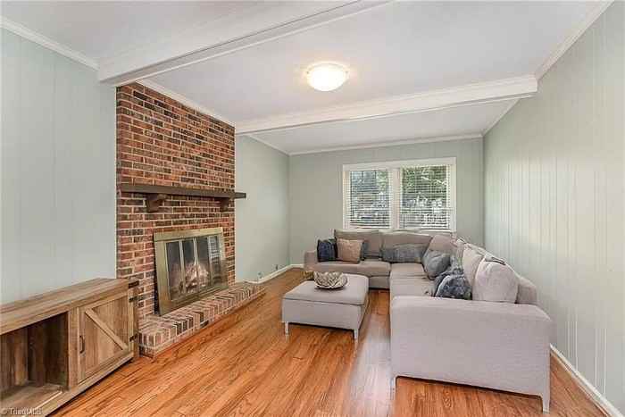 1601 Heraldry Ln - Photo 3 of 21