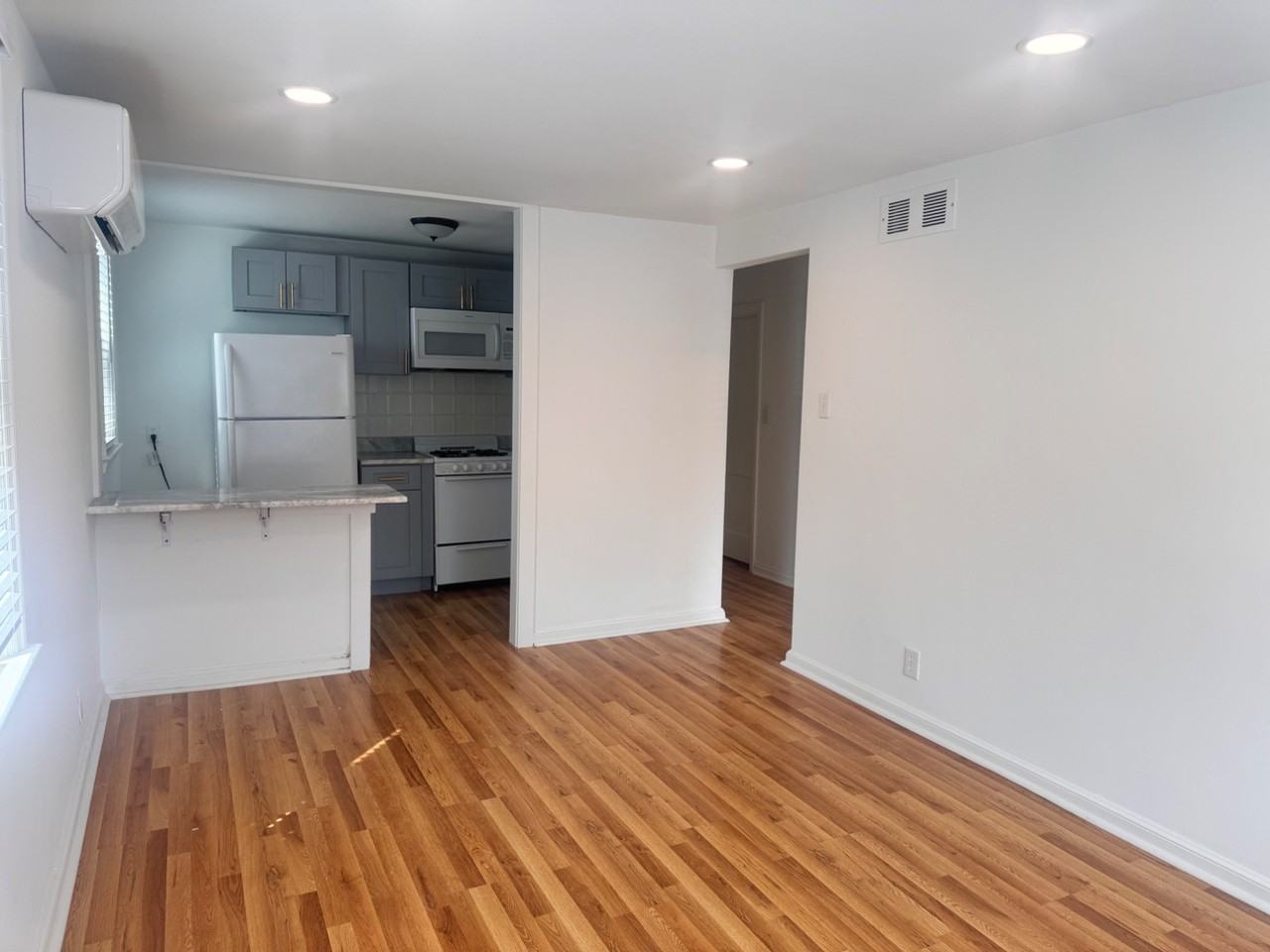 2301 Haverford Rd - Photo 2 of 7