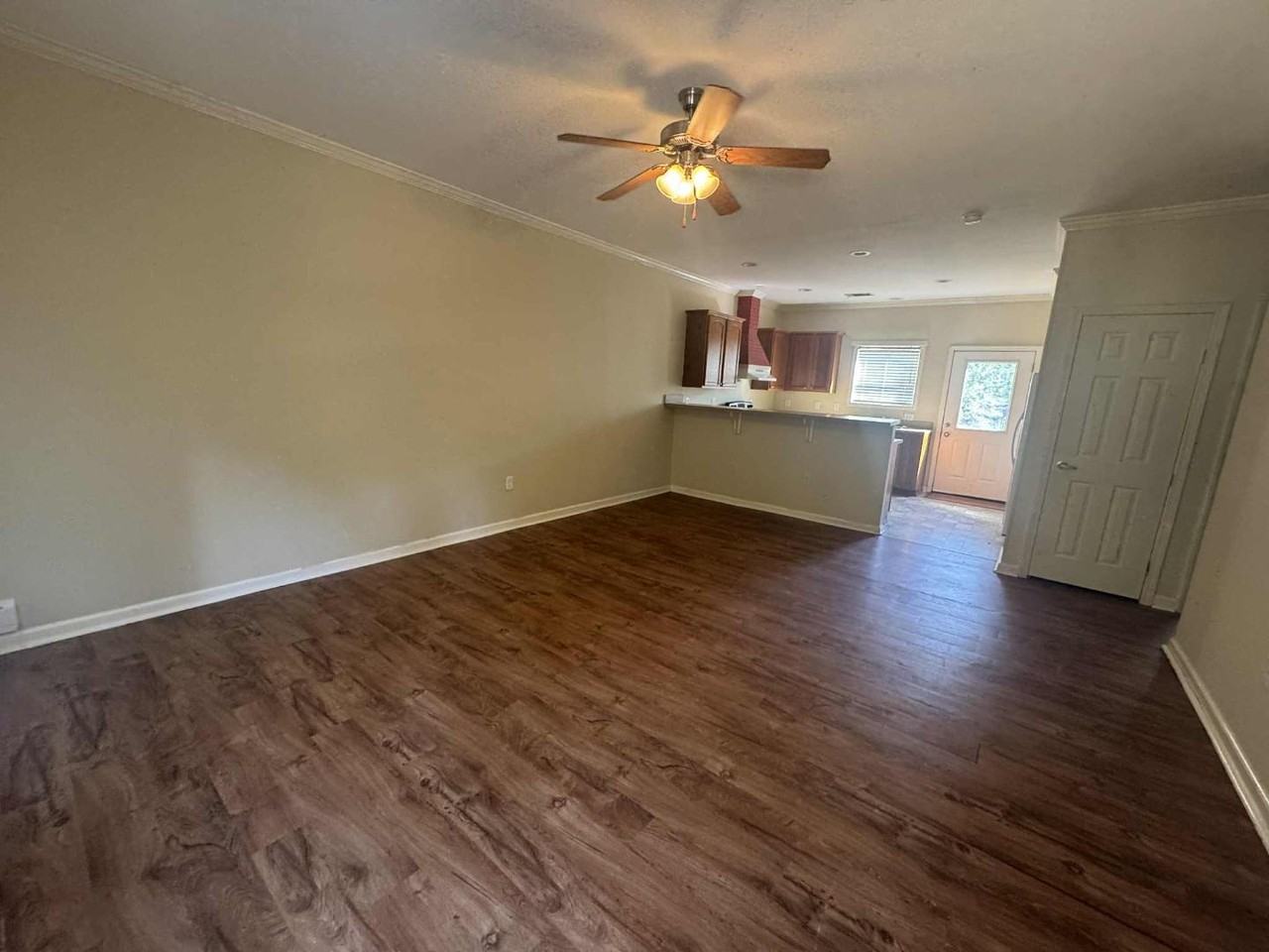 6023 & 6025 W Issaquena Street - Photo 3 of 10