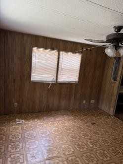 JC 1045 Lake Parker LLC - Photo 3 of 10