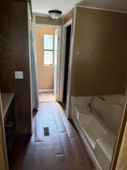 JC 1045 Lake Parker LLC - Photo 7 of 10