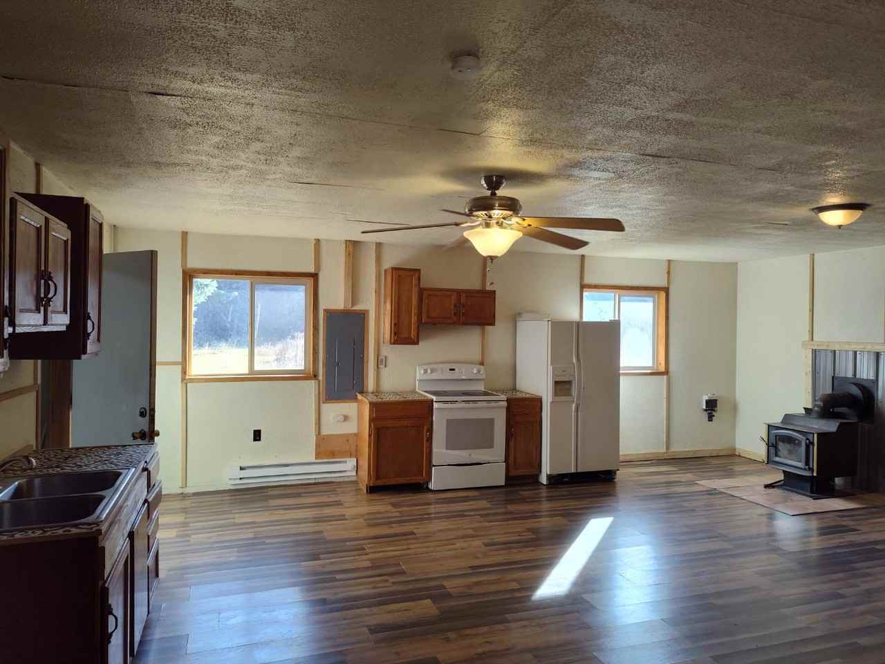 457 Angel Point Trl - Photo 4 of 16