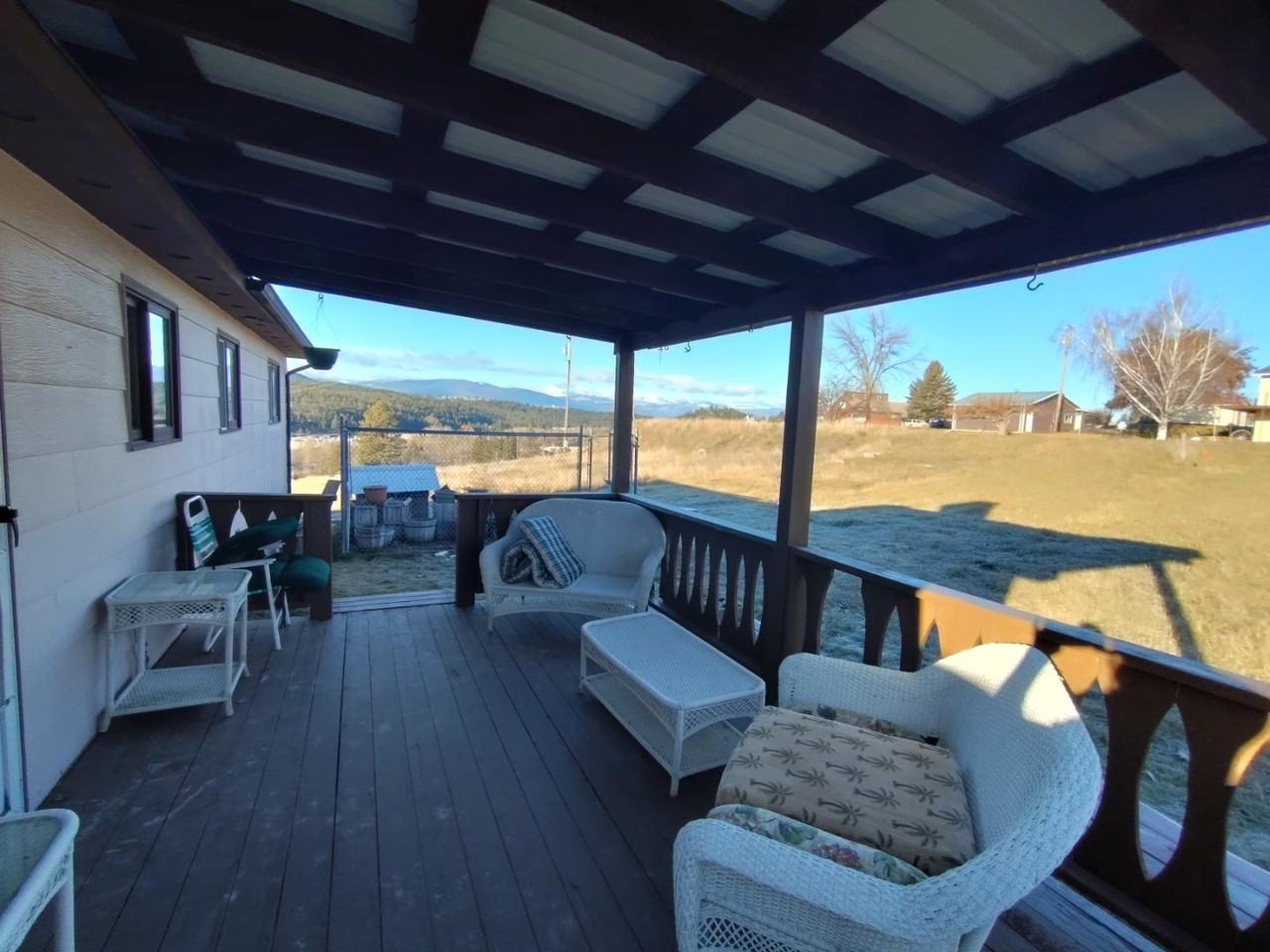 95 Purdy Dr - Photo 2 of 10