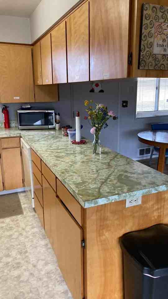 95 Purdy Dr - Photo 7 of 10