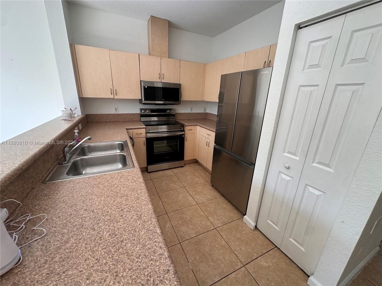 12080 Sw 268th St #28 - Photo 4 of 14