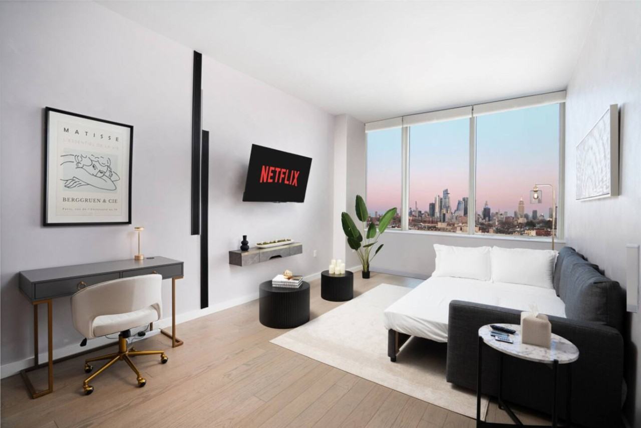 824 Monroe St #1240952P - Photo 2 of 19