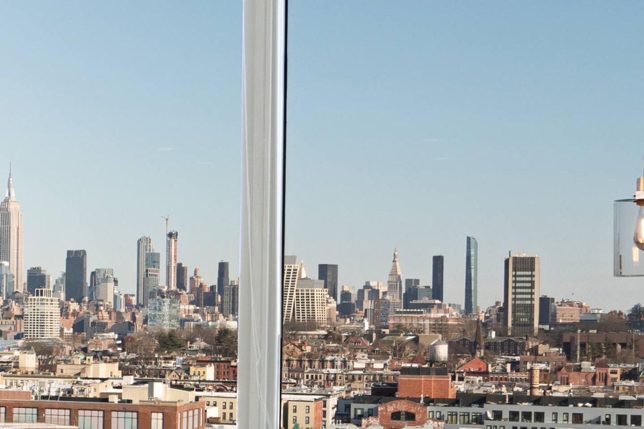 824 Monroe St #1240952P - Photo 3 of 19