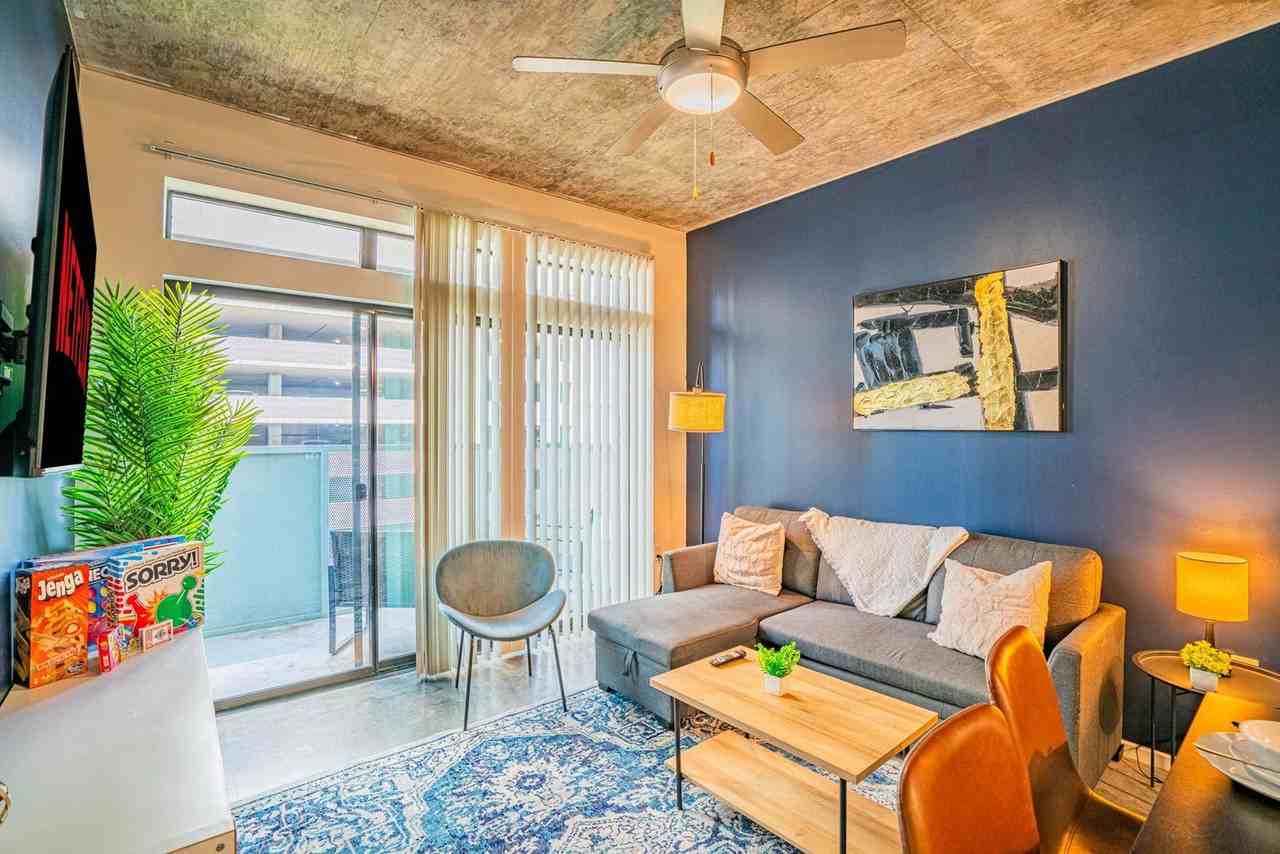 888 North 4th Street - Photo 3 of 49