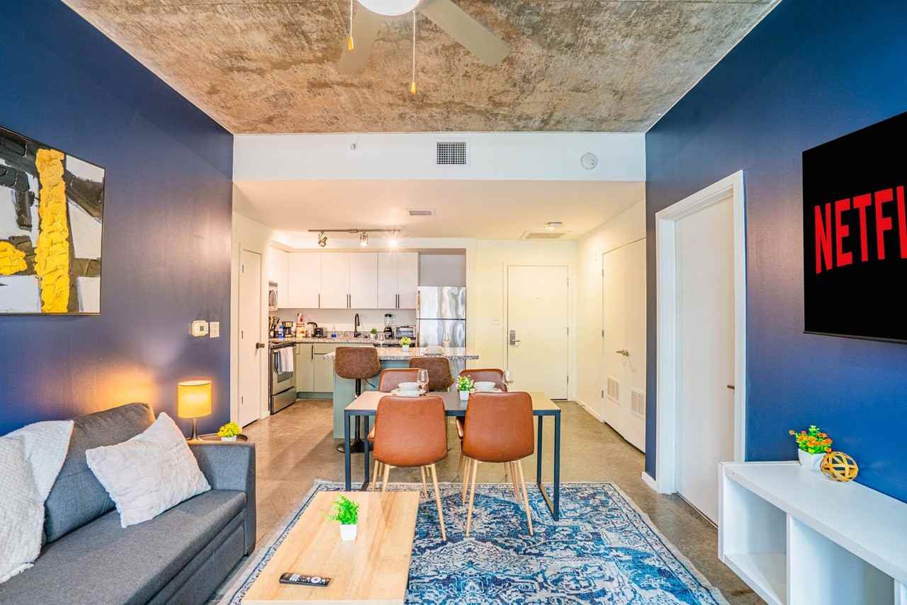 888 North 4th Street - Photo 4 of 49