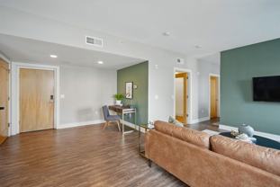 400 Walnut St - Photo 1 of 1