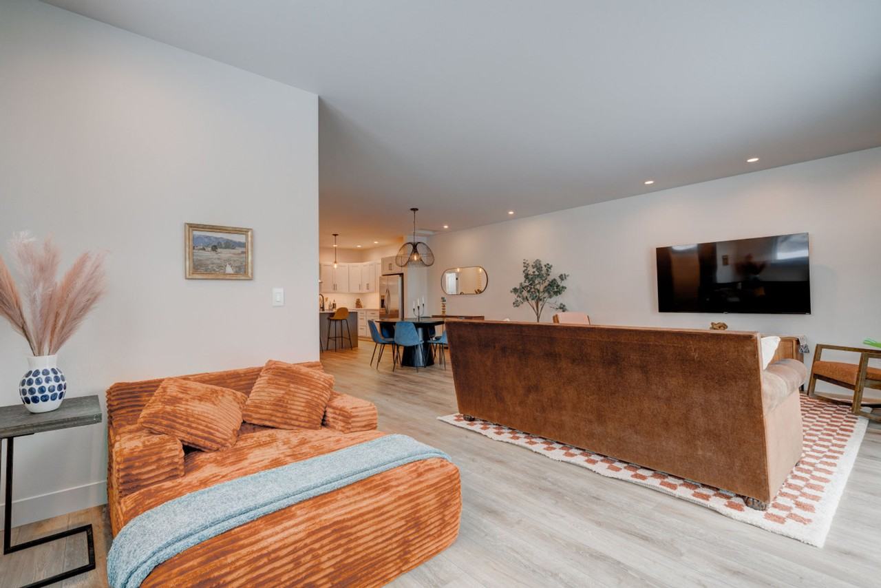 605 E Bryant St #1292391P - Photo 5 of 48