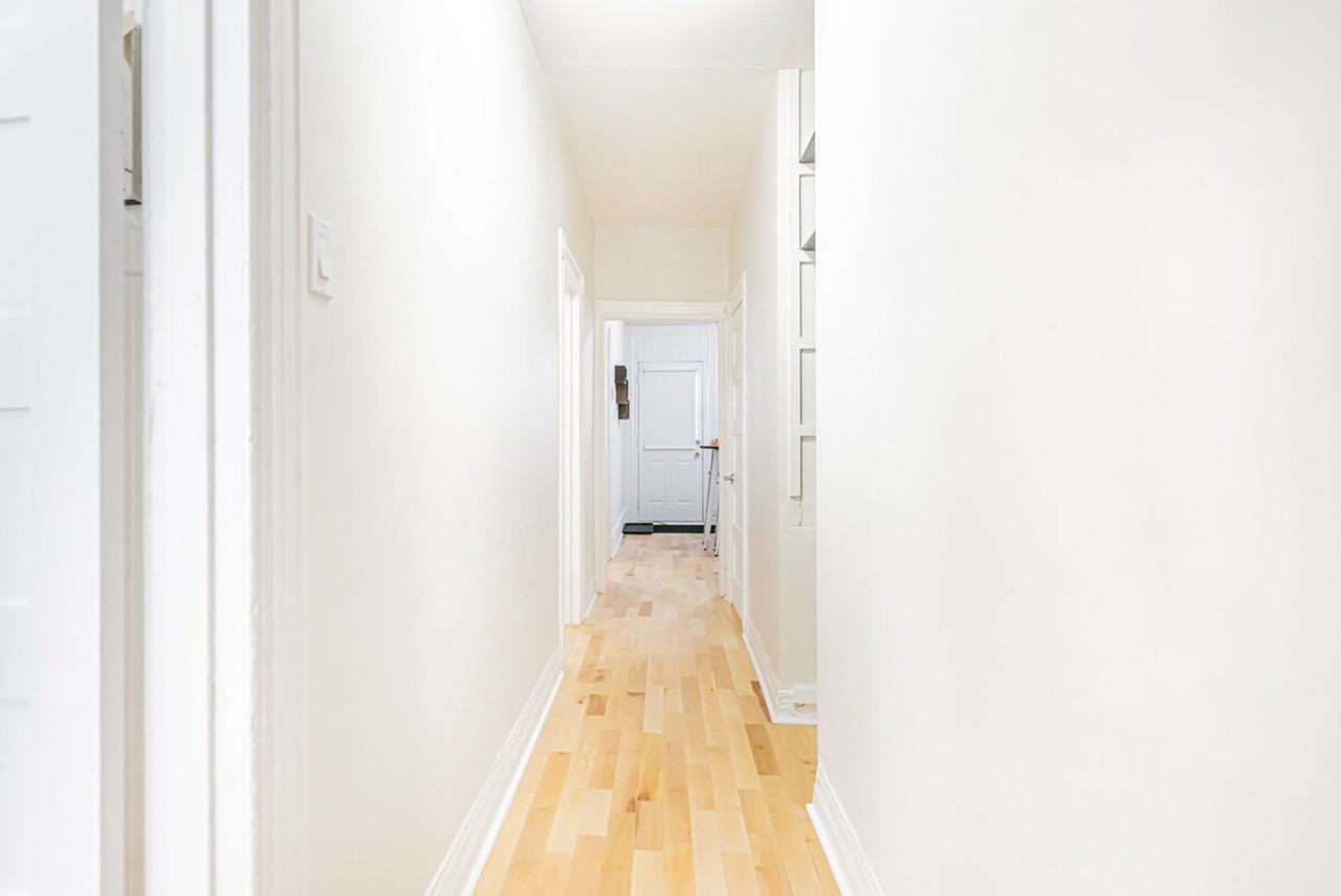 1010 Rue Saint-Philippe #1295481P - Photo 7 of 11