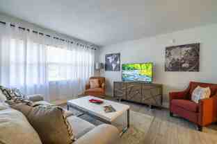 208 Woodbine Ave - Photo 1 of 1