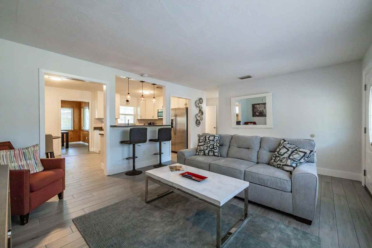 208 Woodbine Ave #1296504P - Photo 7 of 22