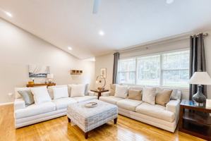 featured image of 9 N Cerney Ln