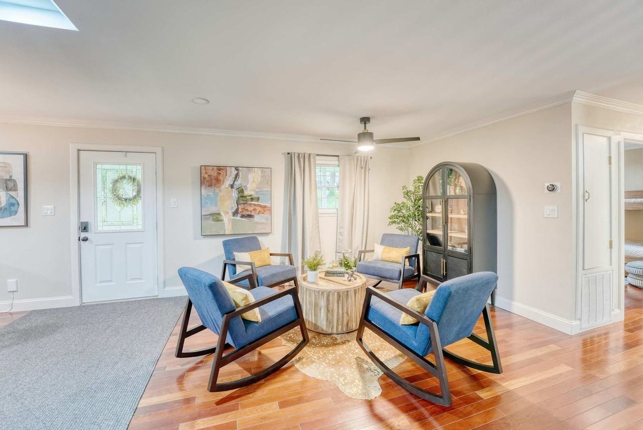 20891 Lakeshore Dr #1297043P - Photo 2 of 41