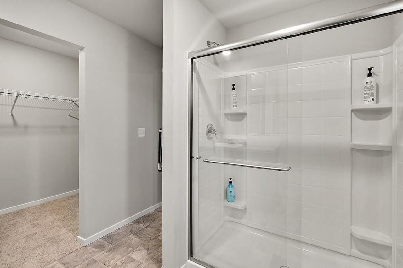 10715 186th Street Ct E #1296621P - Photo 6 of 44