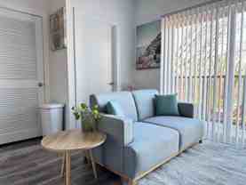 542 Boulevard Northeast - Photo 1 of 1