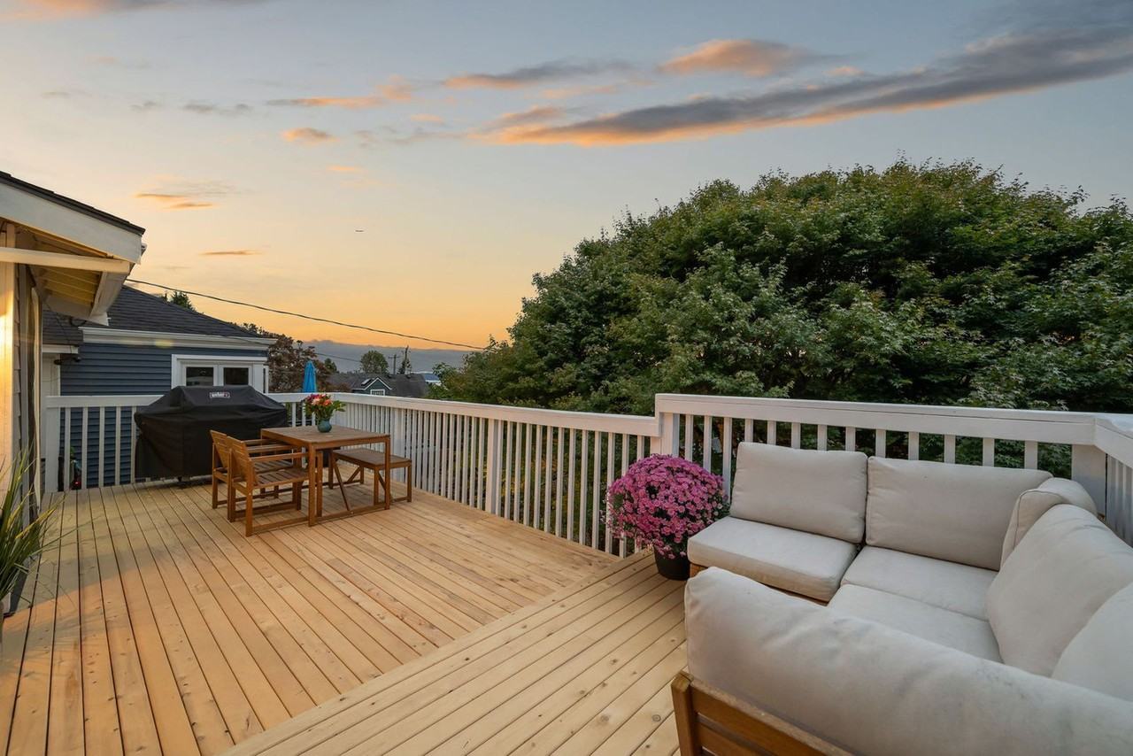 4045 45th Ave Sw #1299301P - Photo 6 of 33