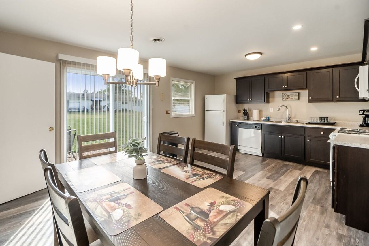 15133 Huntington Ct #1301335P - Photo 4 of 20