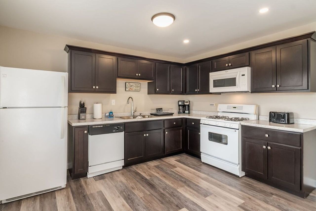 15133 Huntington Ct #1301335P - Photo 5 of 20