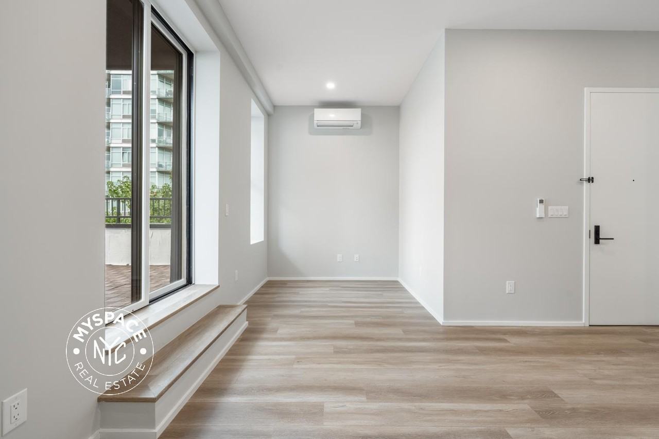 461 Myrtle Ave #1 - Photo 4 of 13