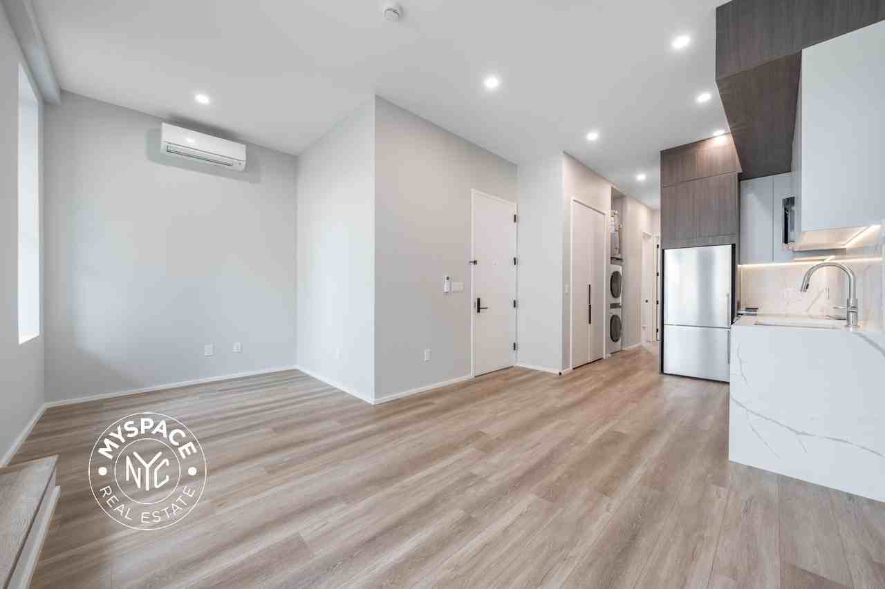 461 Myrtle Ave #1 - Photo 5 of 13