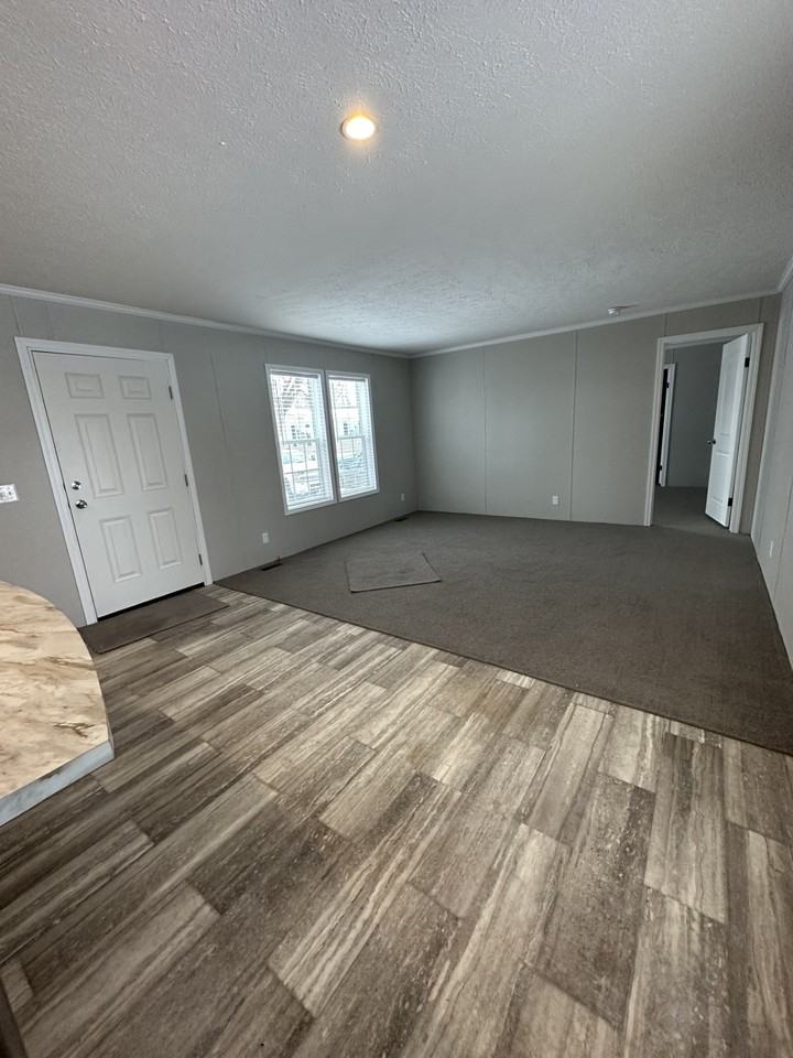 37 Joymar Dr #37JD - Photo 3 of 23